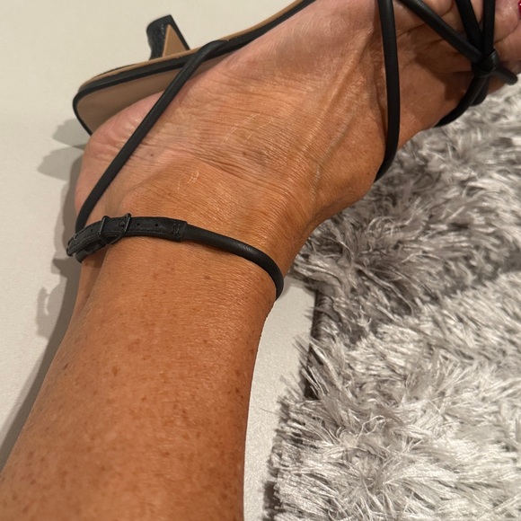 Dolce Vita Black Strappy Kitten Heels Size 9 NEVER WORN - Picture 10 of 10